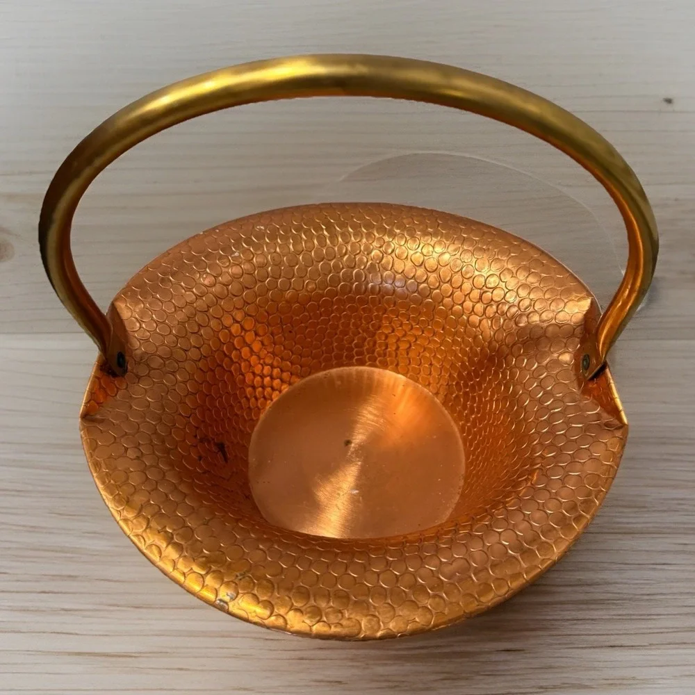Vintage Coppercraft Guild Hammered Copper Basket with Moveable Brass Handle